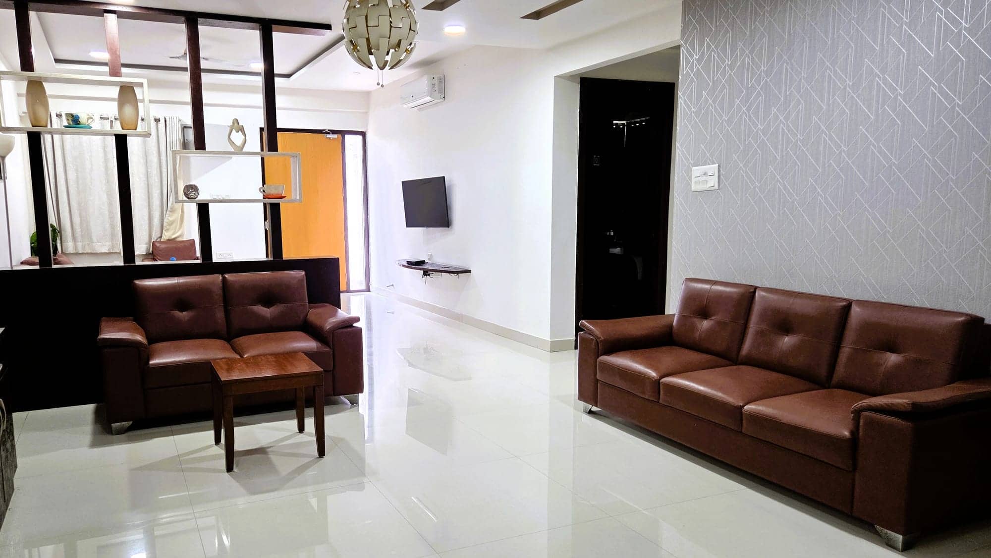 4 BHK — photo 20
