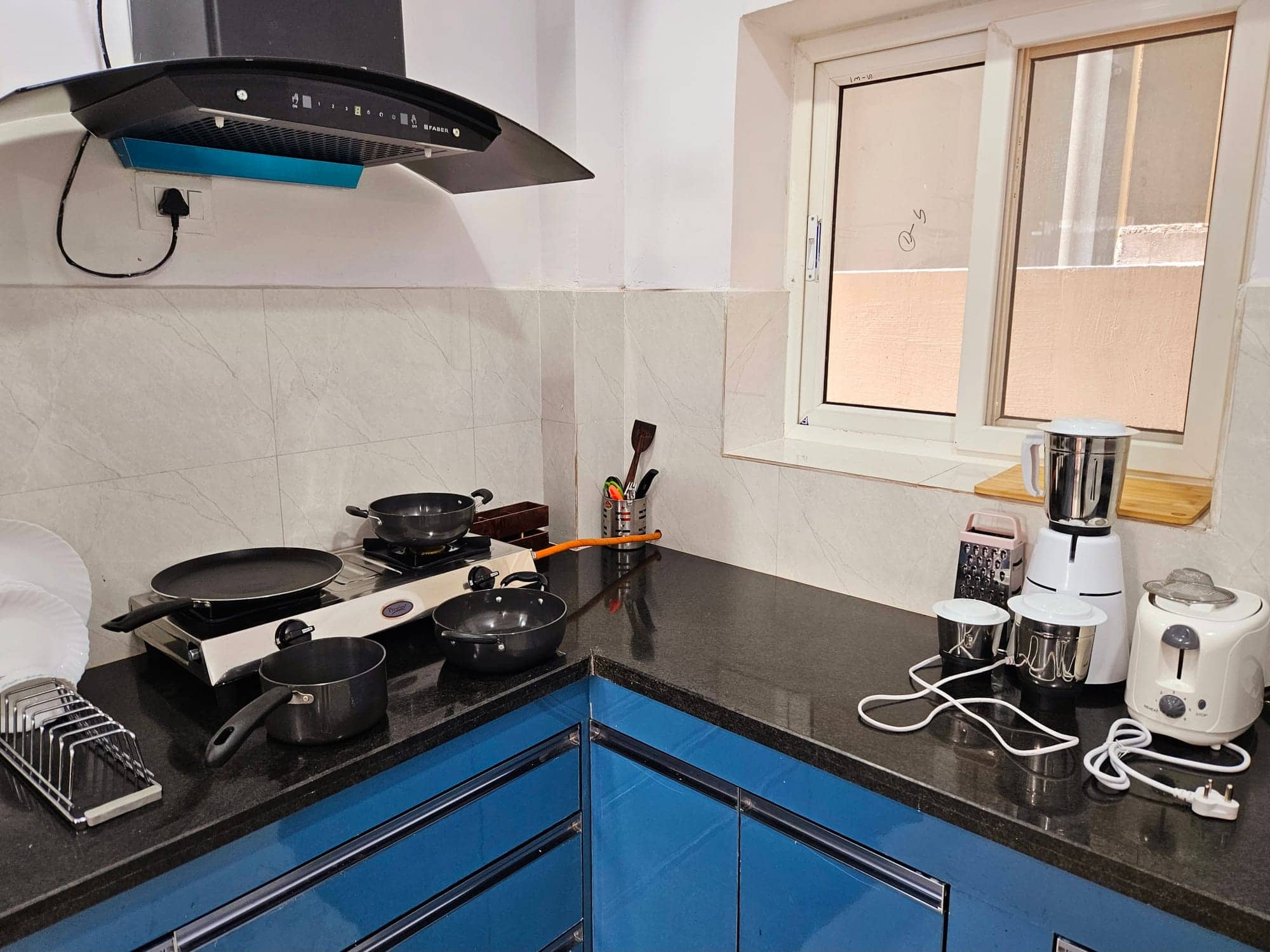 1 BHK with Kitchen — photo 4