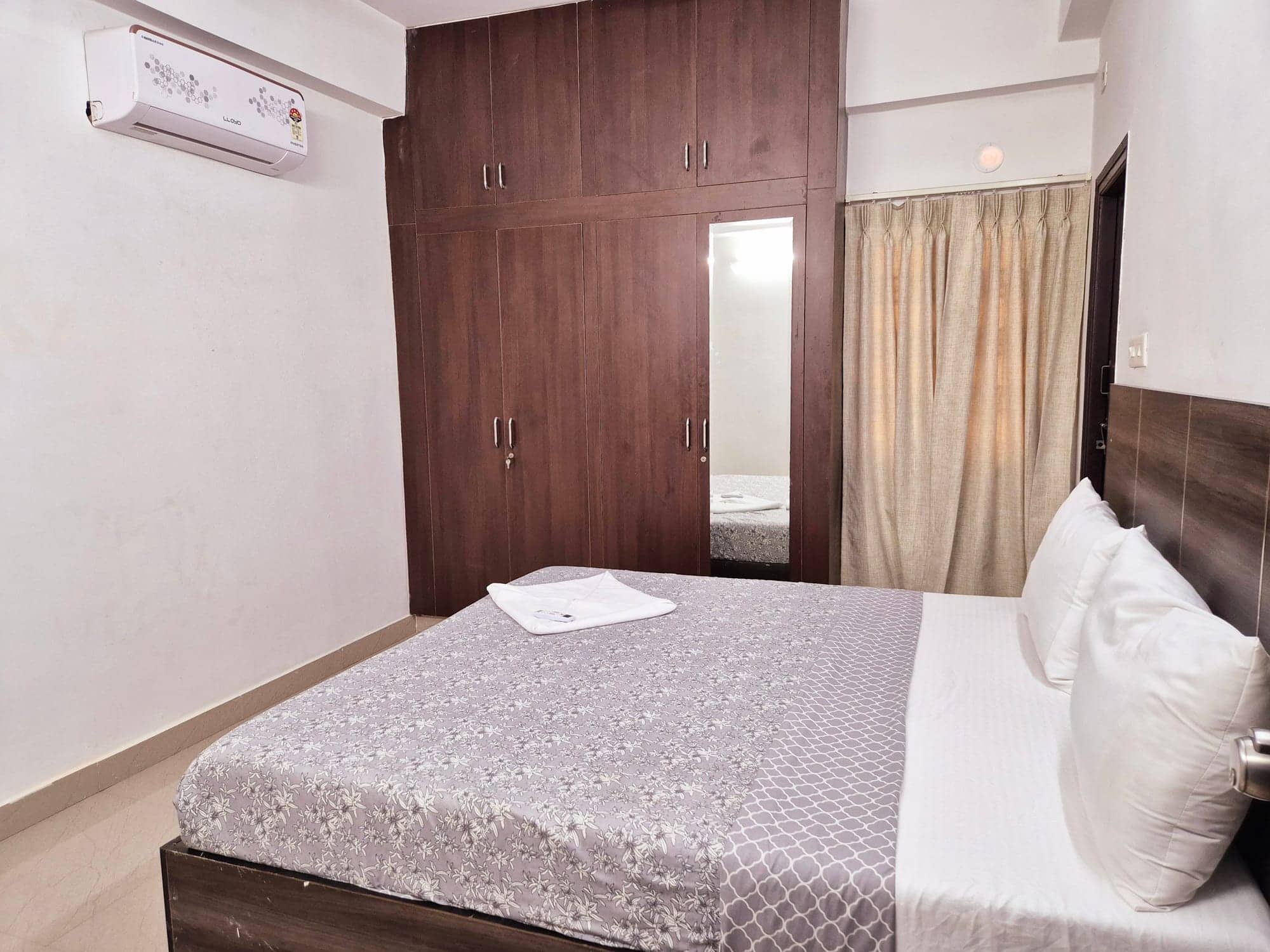 Standard 2 BHK — photo 9