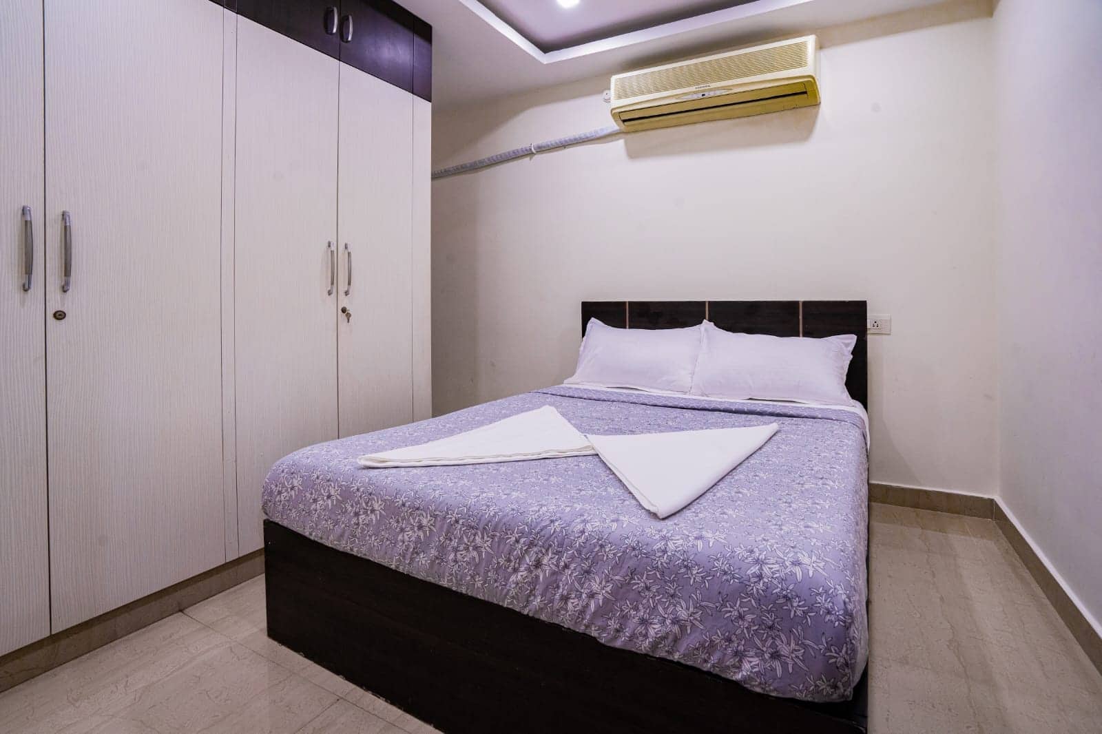 Spacious 3 BHK — photo 8
