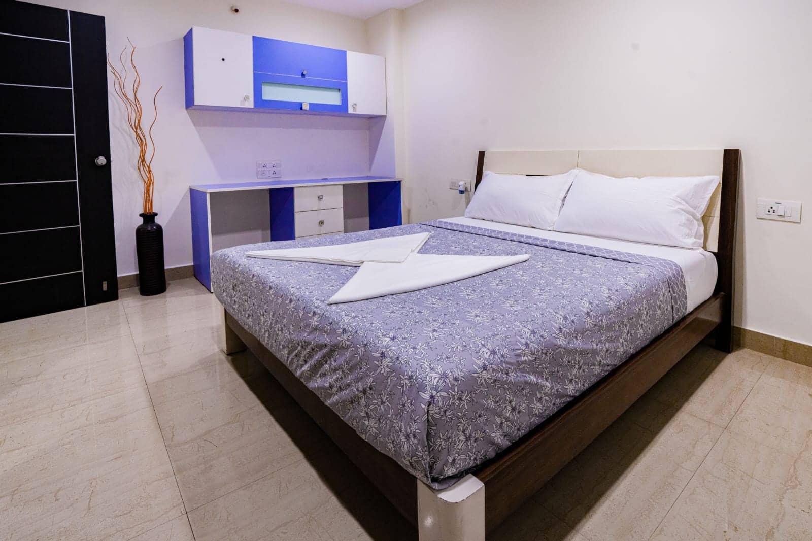 Spacious 3 BHK — photo 12