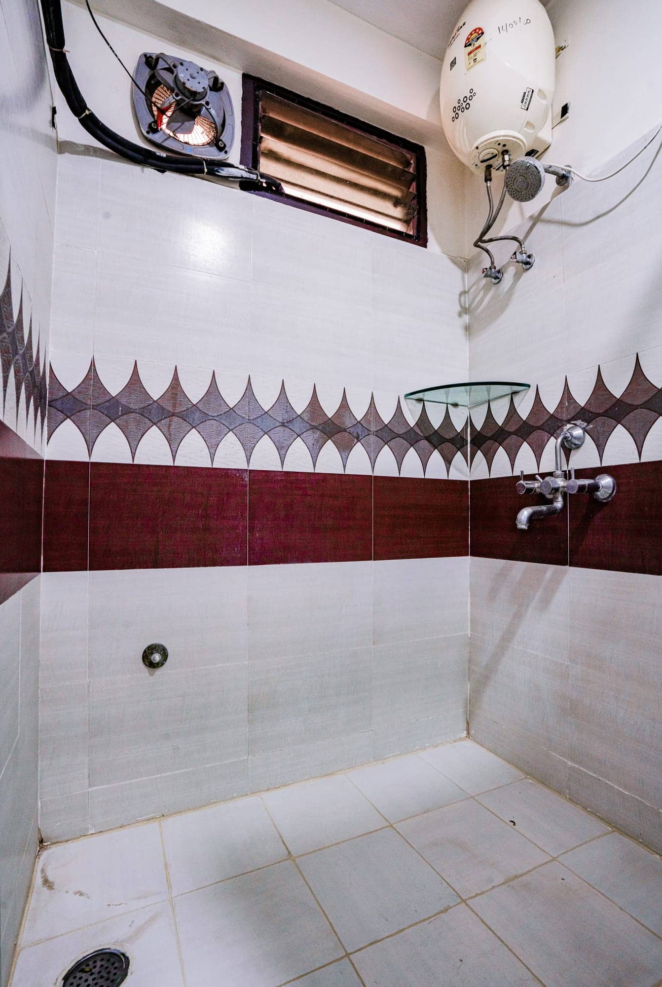 Spacious 3 BHK — photo 16