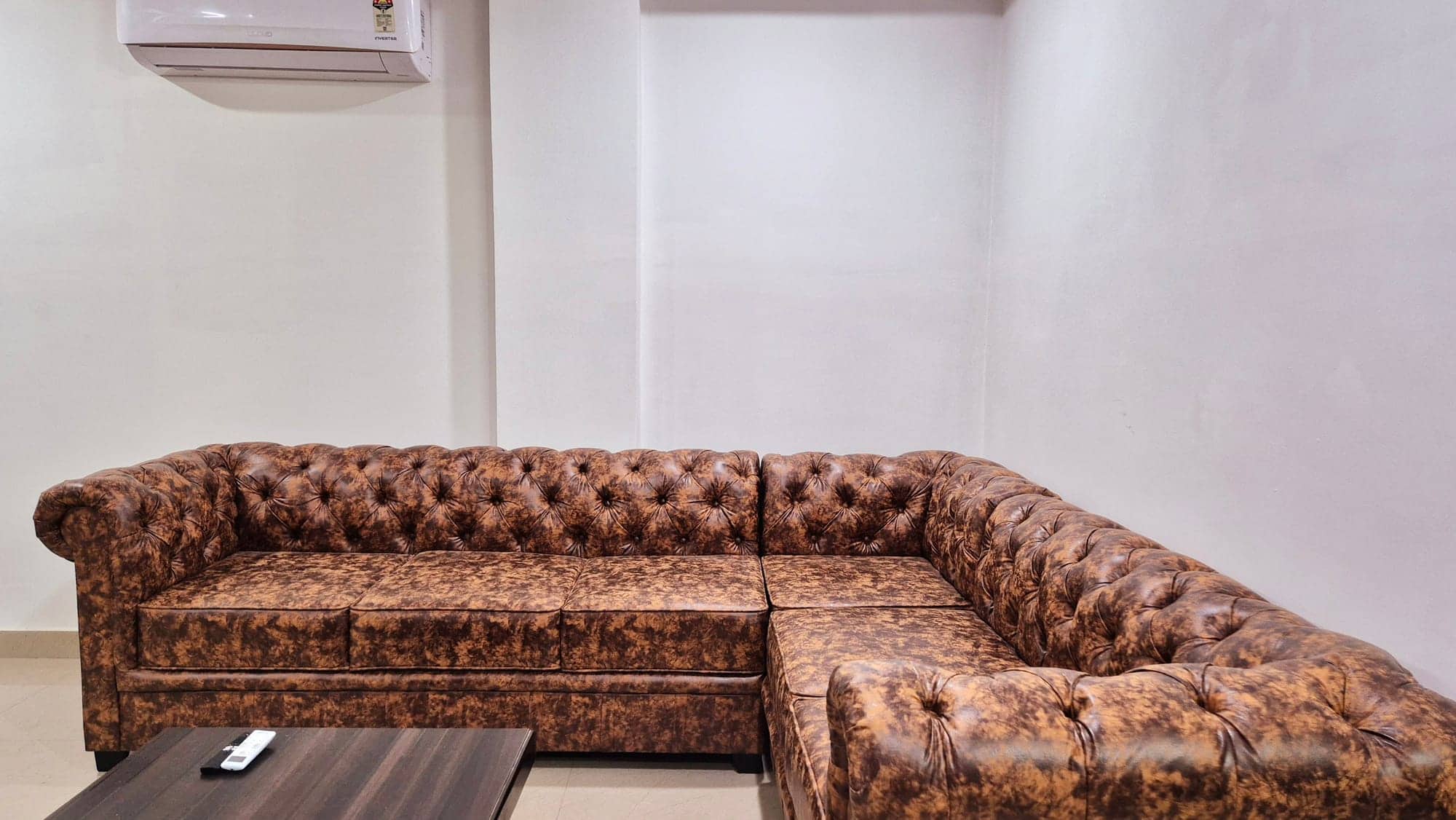 Spacious 2 BHK — photo 2