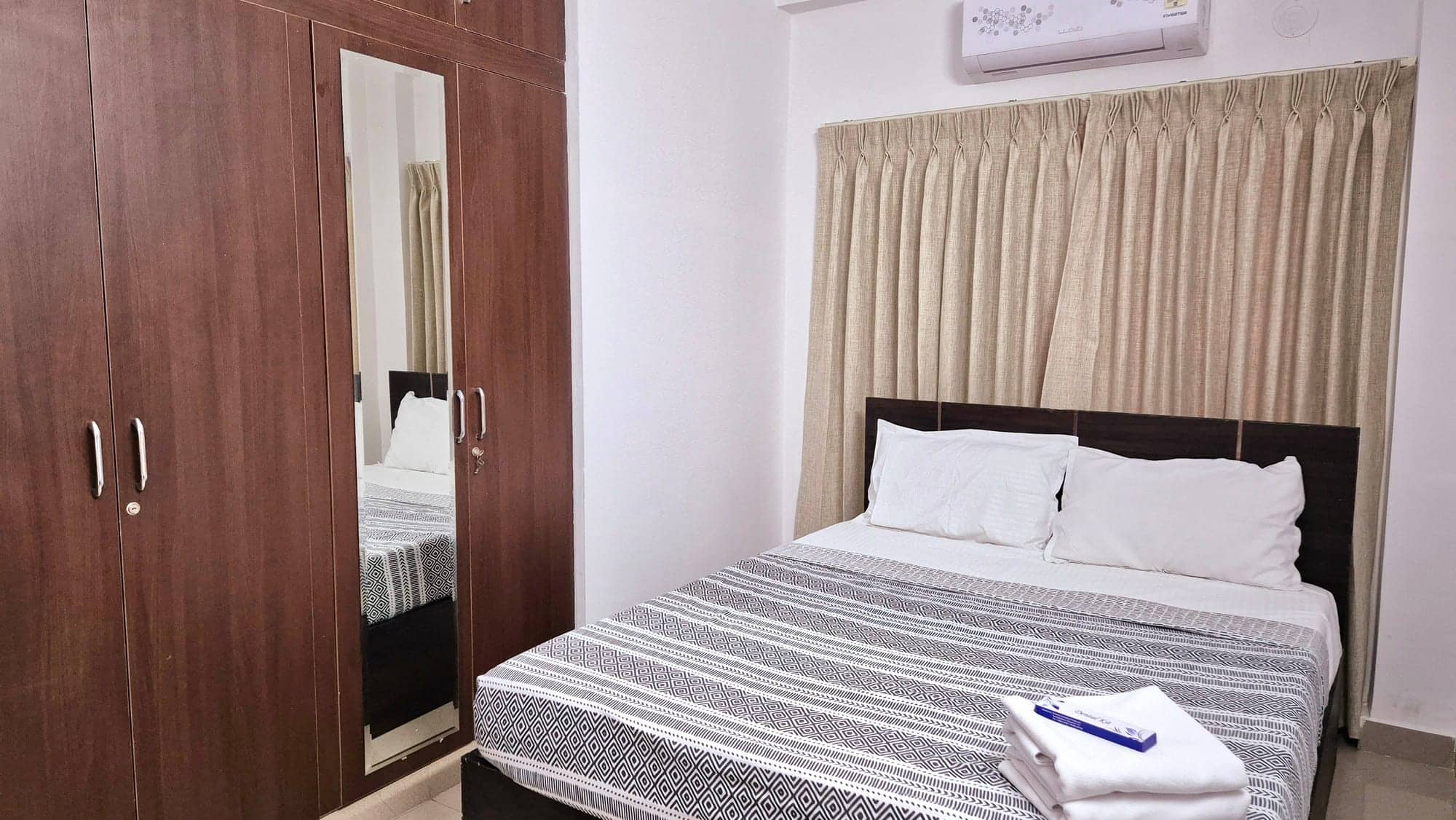 Spacious 2 BHK — photo 4