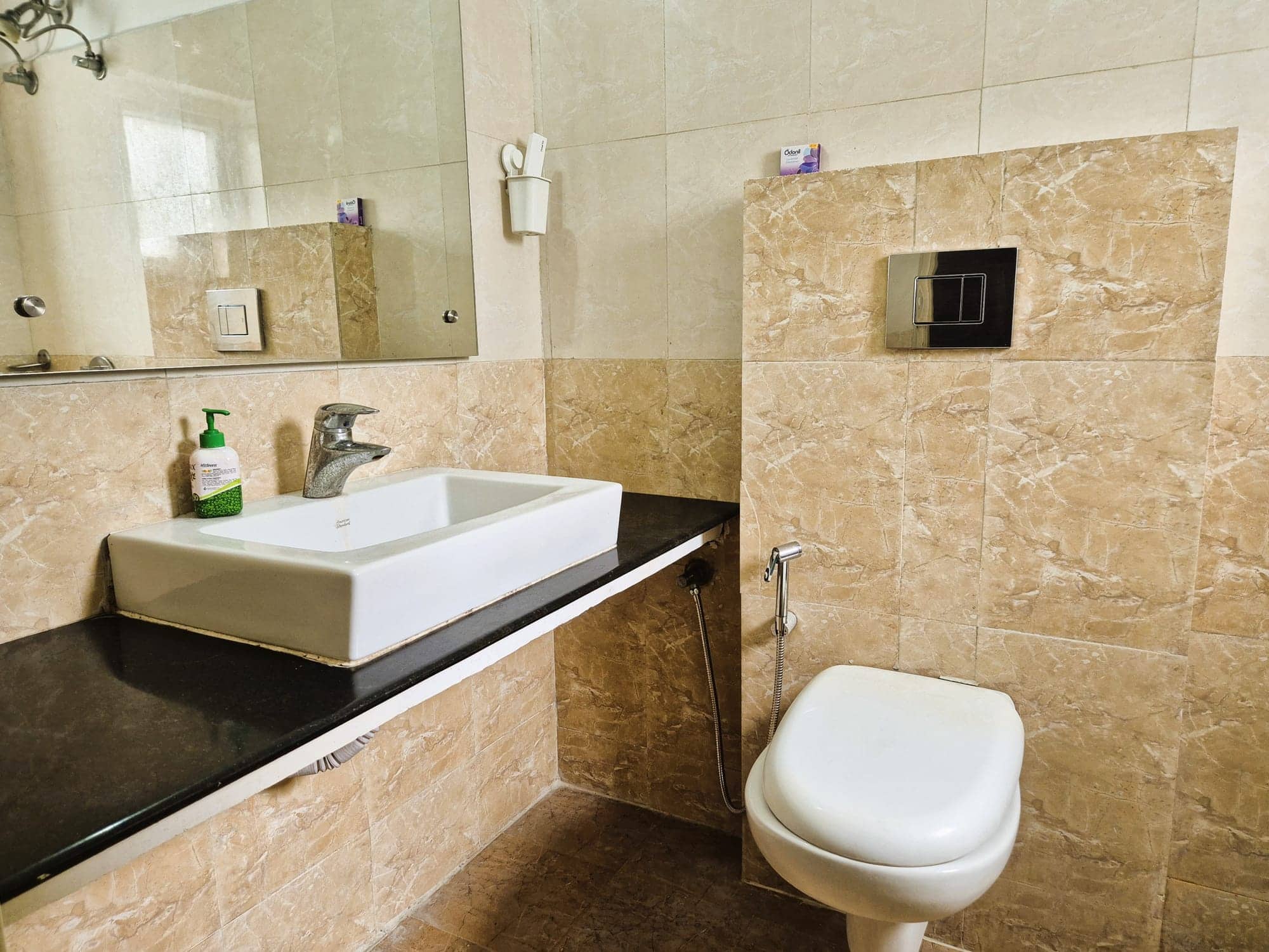 3 BHK — photo 11