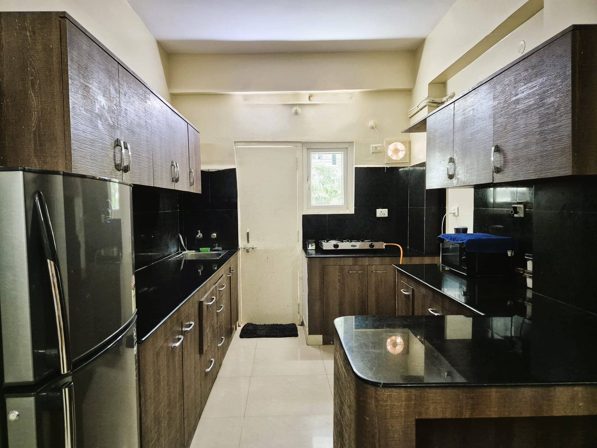 3 BHK — photo 22